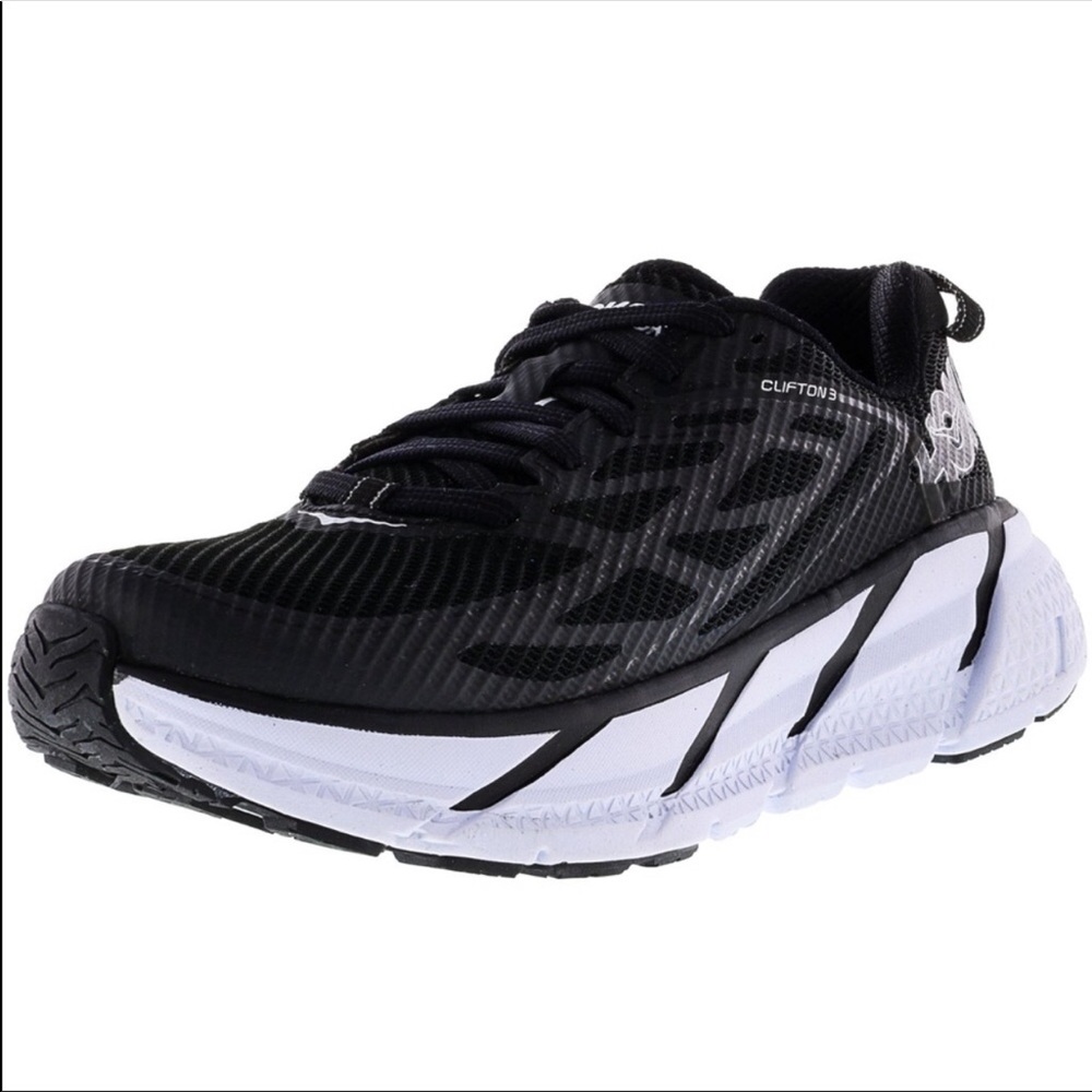 Hoka Clifton 3 woman’s black RARE!